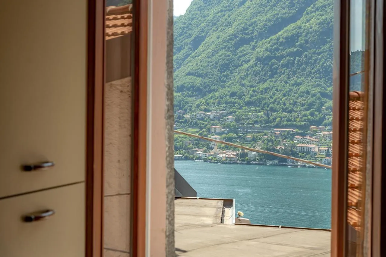 *Holiday Home* W/Patio & Fireplace + Lake View Pognana Lario Apartment