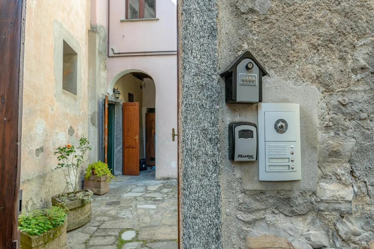 *Holiday Home* W/Patio & Fireplace + Lake View Pognana Lario 0*,  Italy