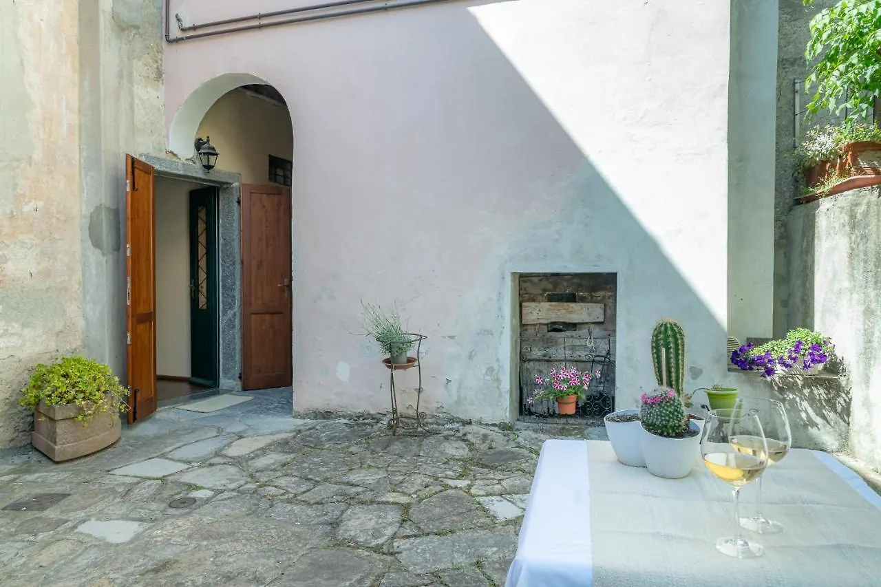 *Holiday Home* W/Patio & Fireplace + Lake View Pognana Lario